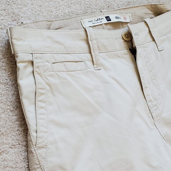 GAP Women’s Tan High Rise Classical Jeans. Size 6L - Picture 4 of 7